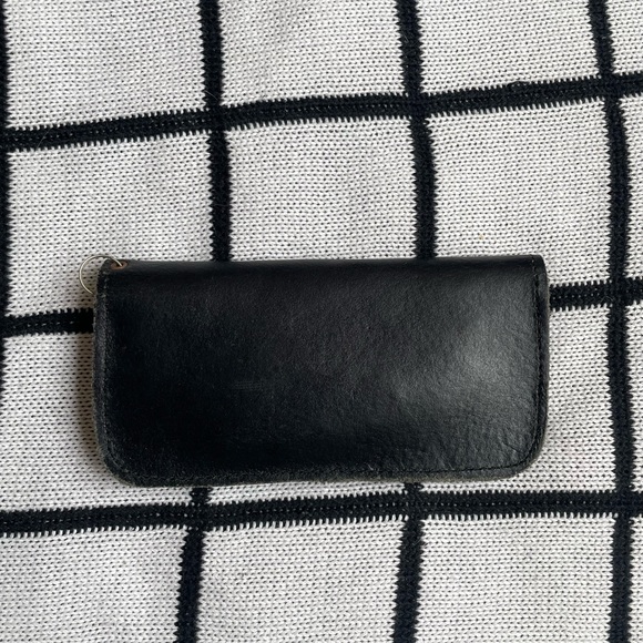VINTAGE Black Leather Clutch - Picture 3 of 4
